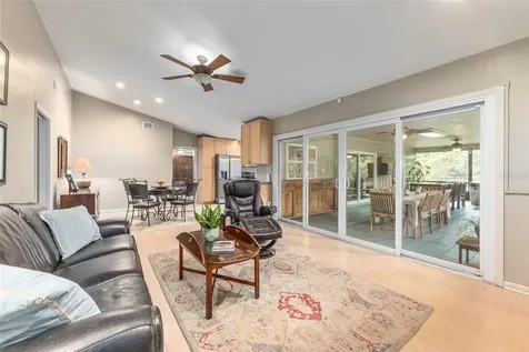 2725 NW 38th Street Gainesville FL 32605