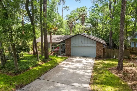 2725 NW 38th Street Gainesville FL 32605