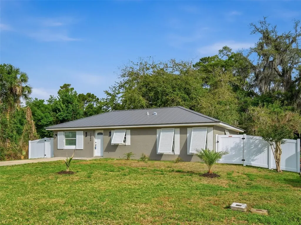1004 W 7th Street New Smyrna Beach FL 32168