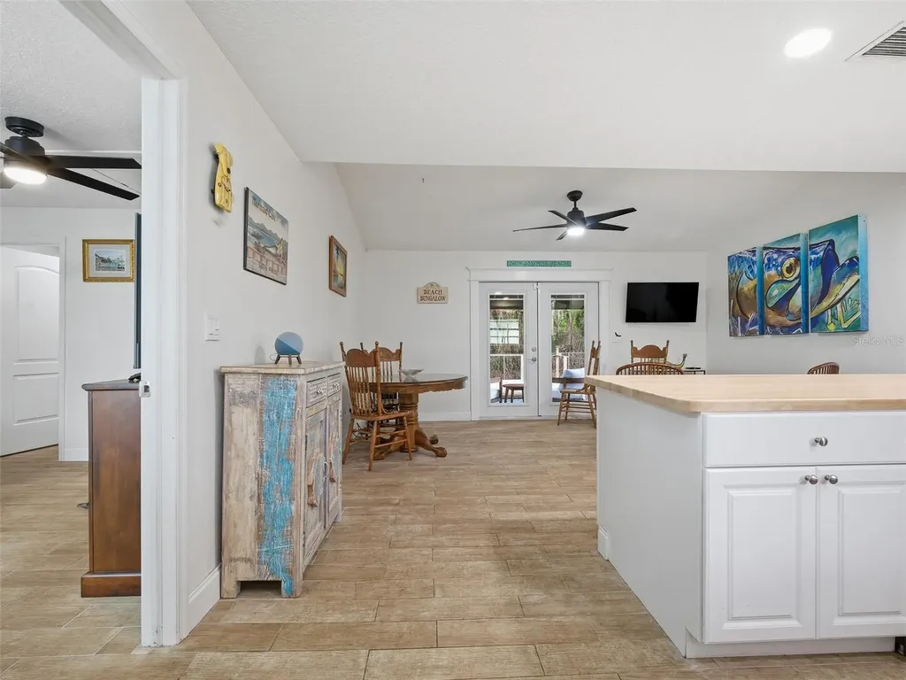 1004 W 7th Street New Smyrna Beach FL 32168