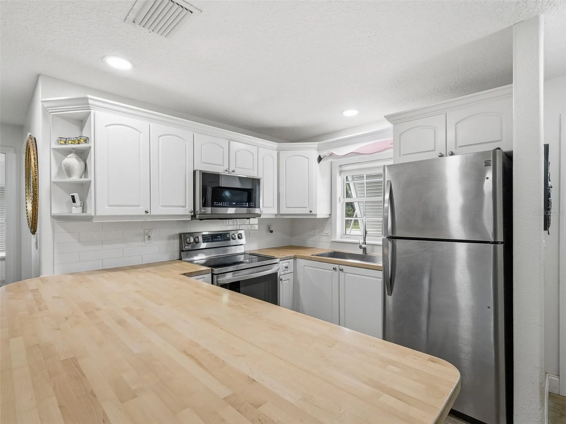 1004 W 7th Street New Smyrna Beach FL 32168