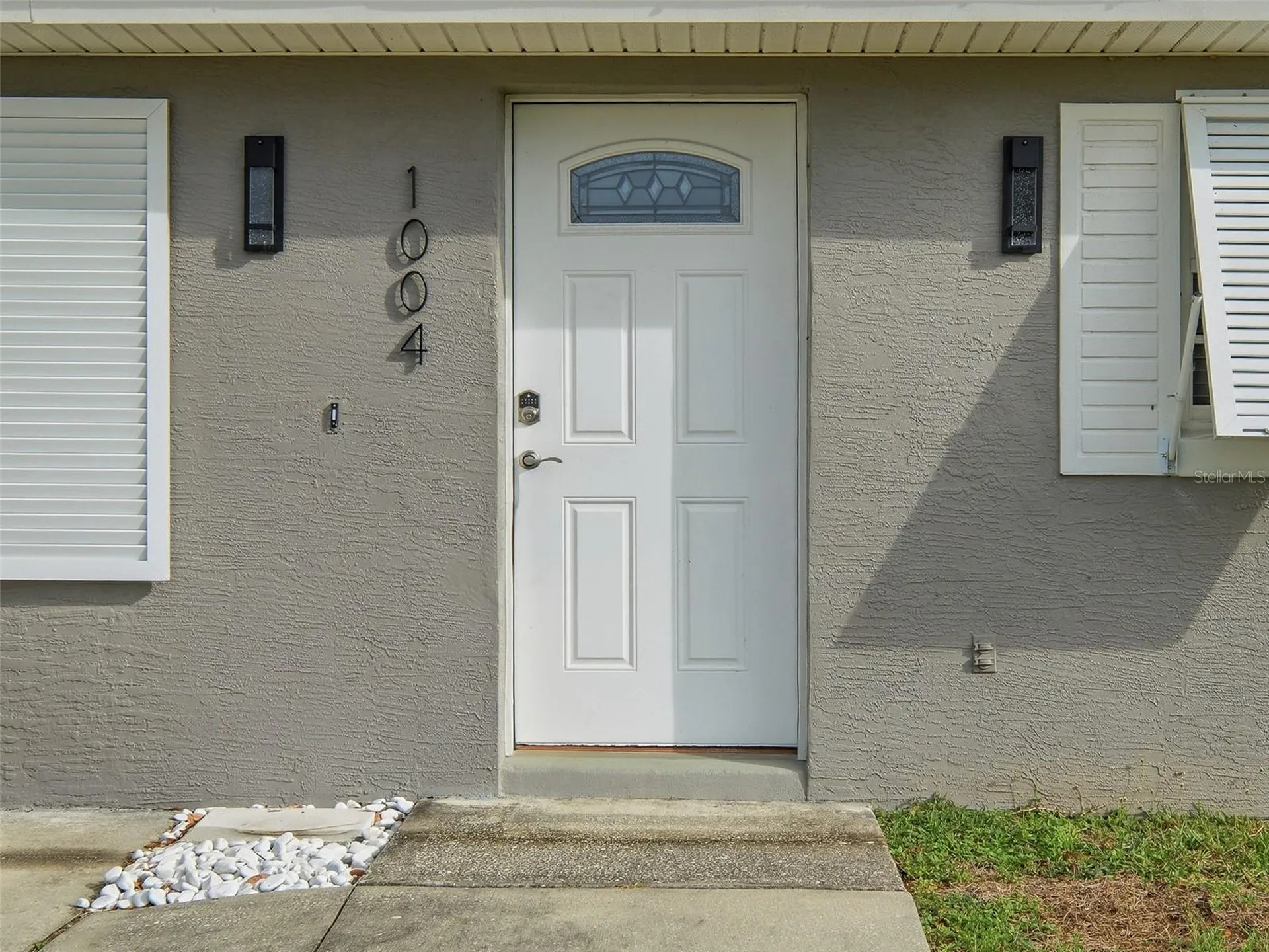 1004 W 7th Street New Smyrna Beach FL 32168