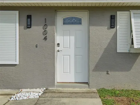 1004 W 7th Street New Smyrna Beach FL 32168