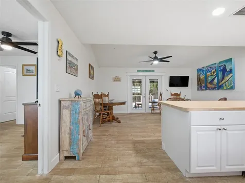 1004 W 7th Street New Smyrna Beach FL 32168