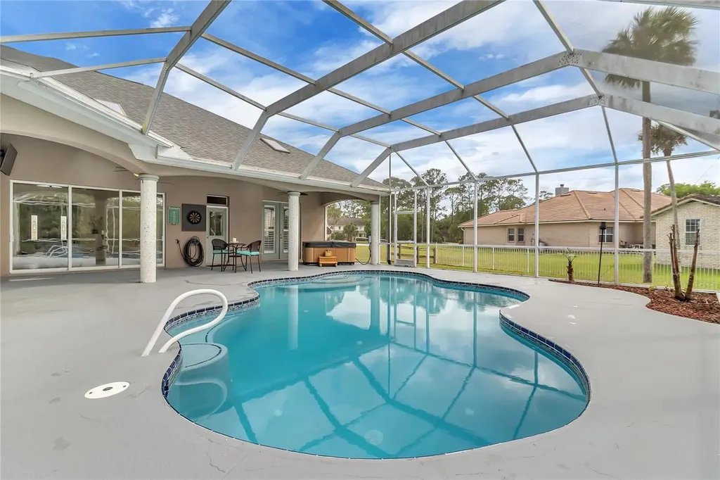 5675 Bob White Trail Mims FL 32754