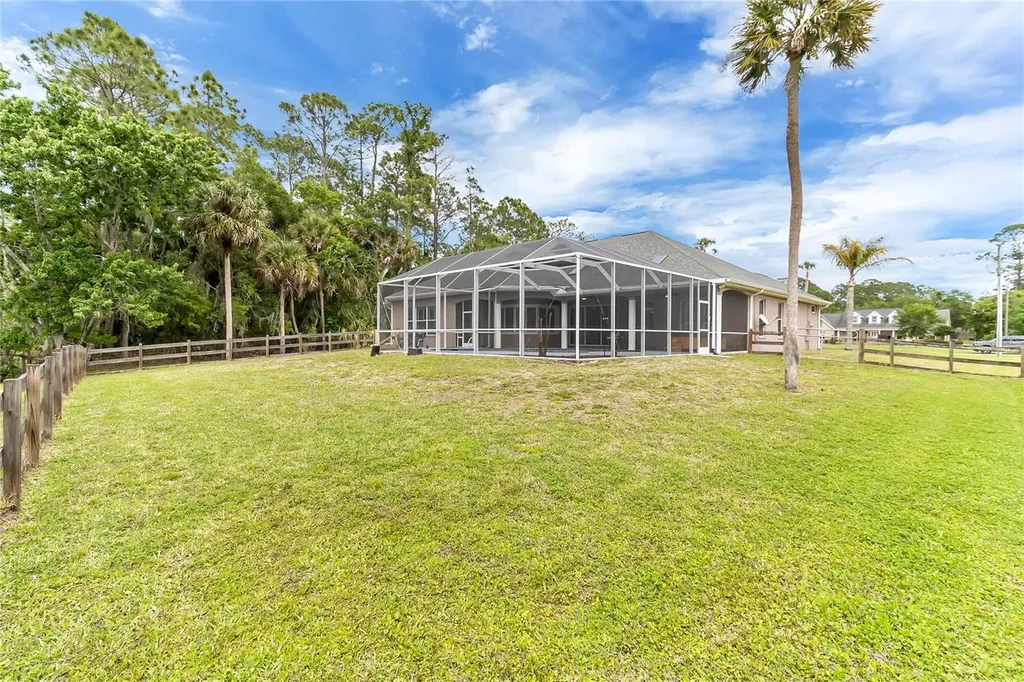 5675 Bob White Trail Mims FL 32754