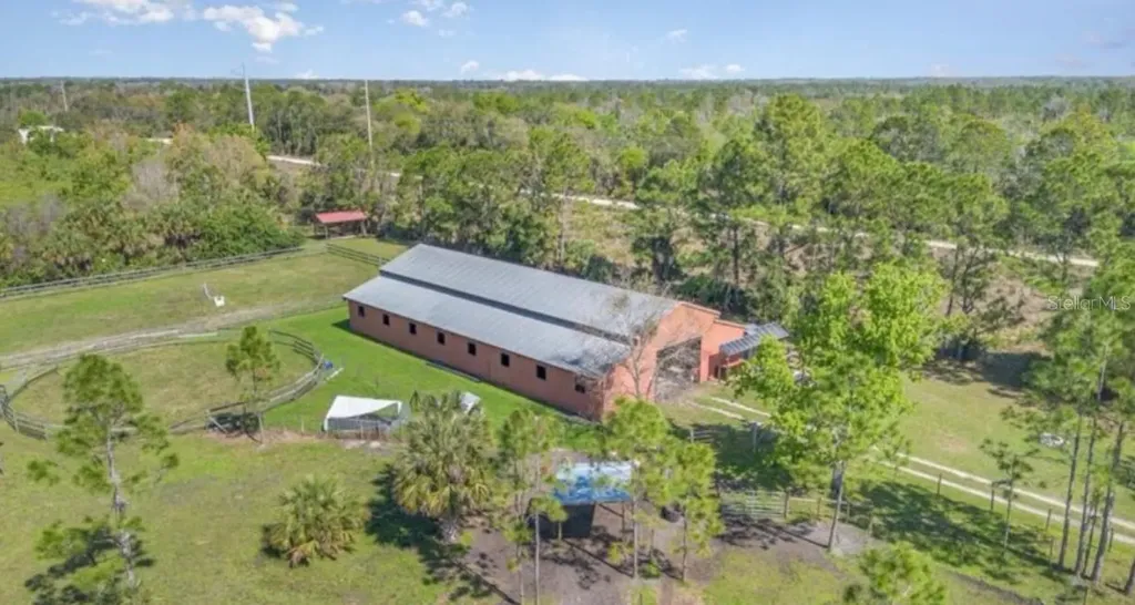 5675 Bob White Trail Mims FL 32754