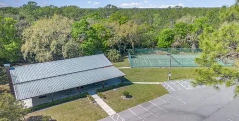 5675 Bob White Trail Mims FL 32754