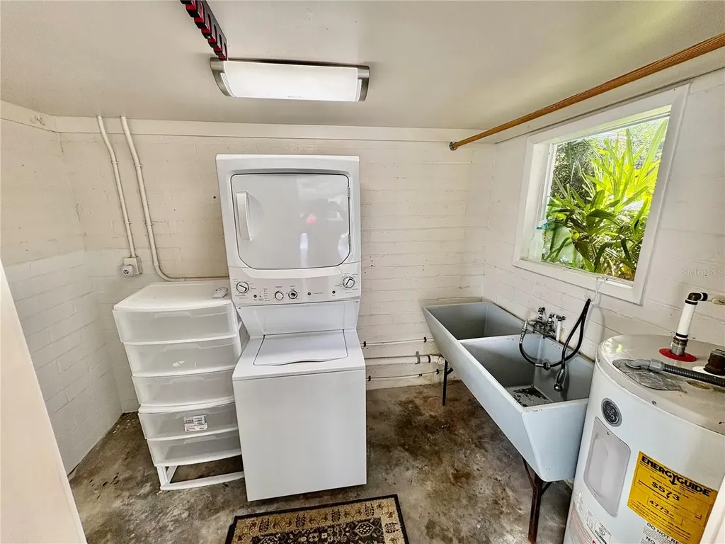 438 Lakeview Avenue Winter Park FL 32789