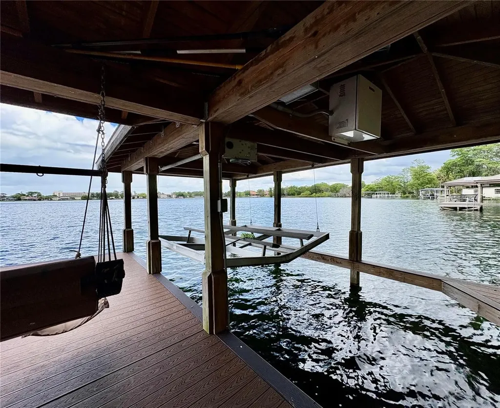 438 Lakeview Avenue Winter Park FL 32789
