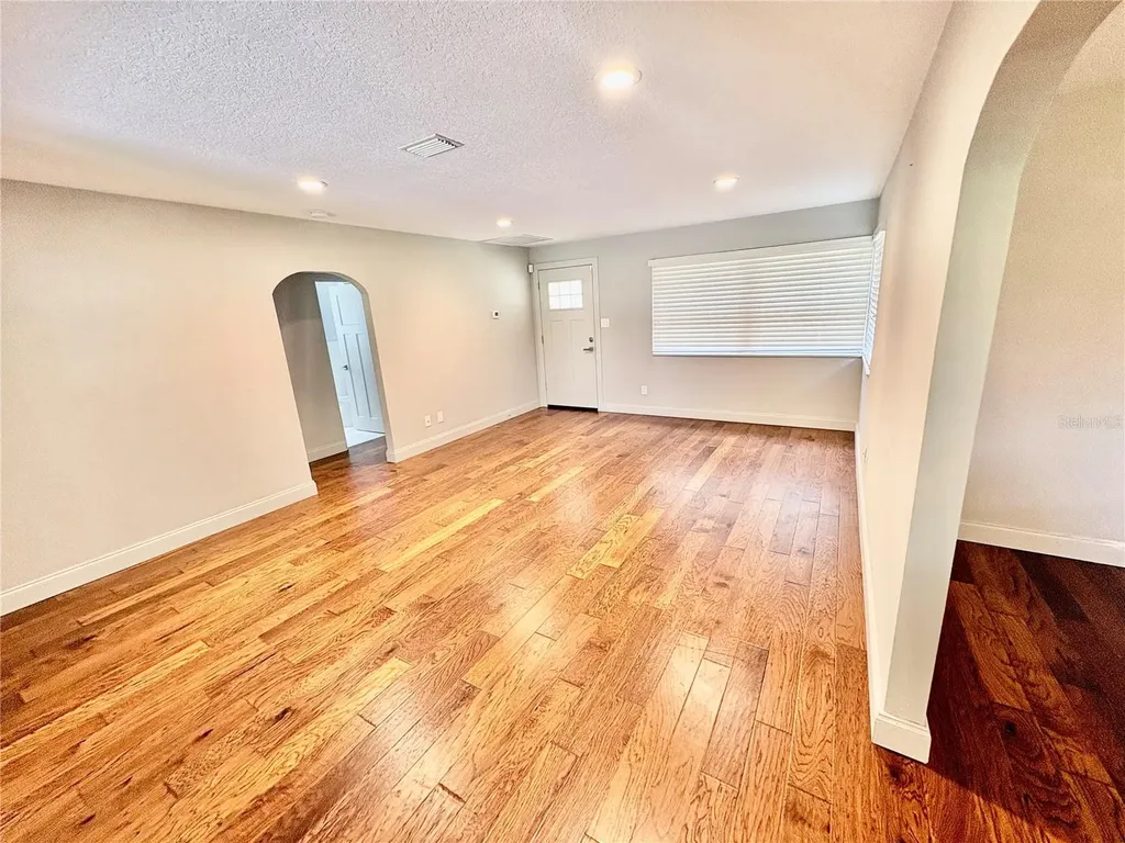 438 Lakeview Avenue Winter Park FL 32789
