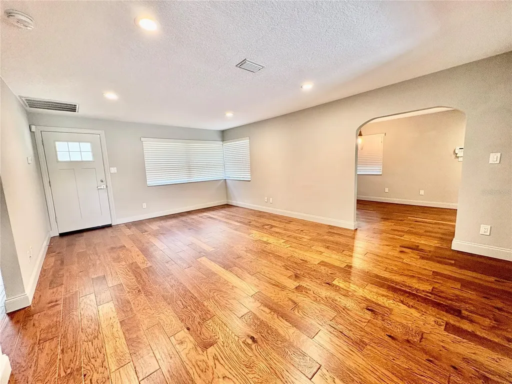 438 Lakeview Avenue Winter Park FL 32789