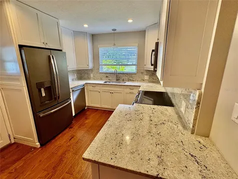 438 Lakeview Avenue Winter Park FL 32789