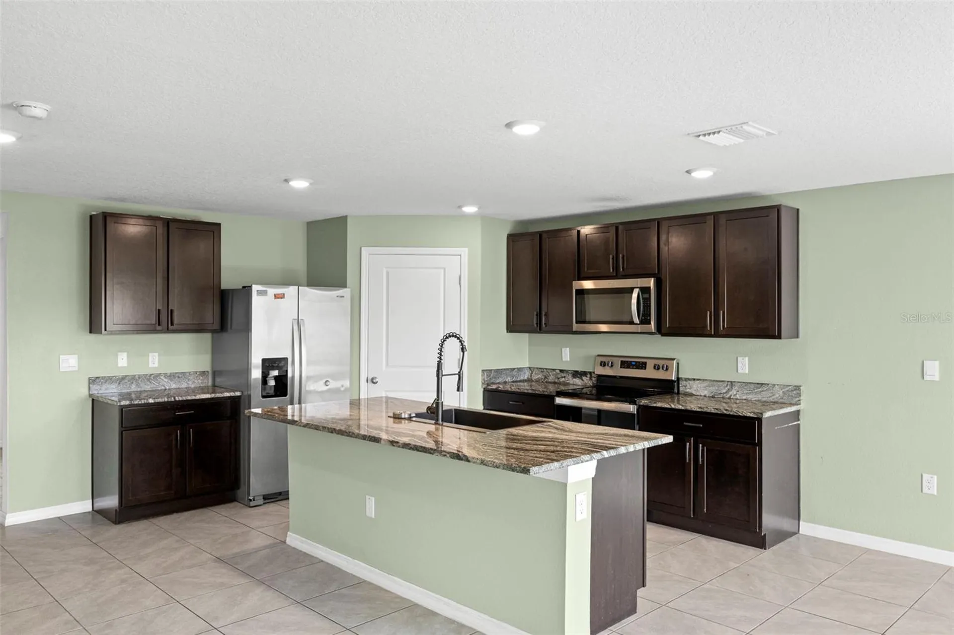 2818 Gumbo Limbo Drive Wimauma FL 33598