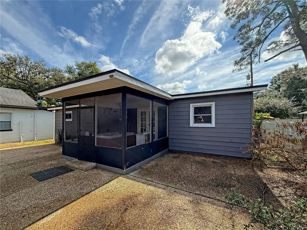 1303 E Muriel Street Orlando FL 32806
