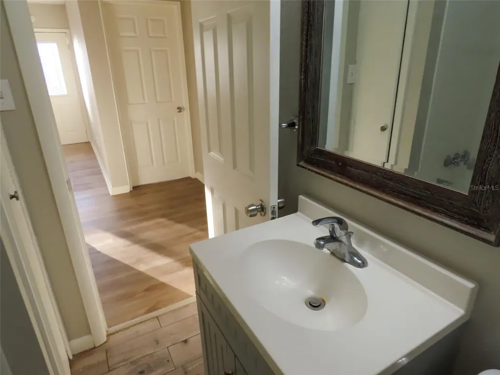 1461 S Jefferson Avenue Clearwater FL 33756