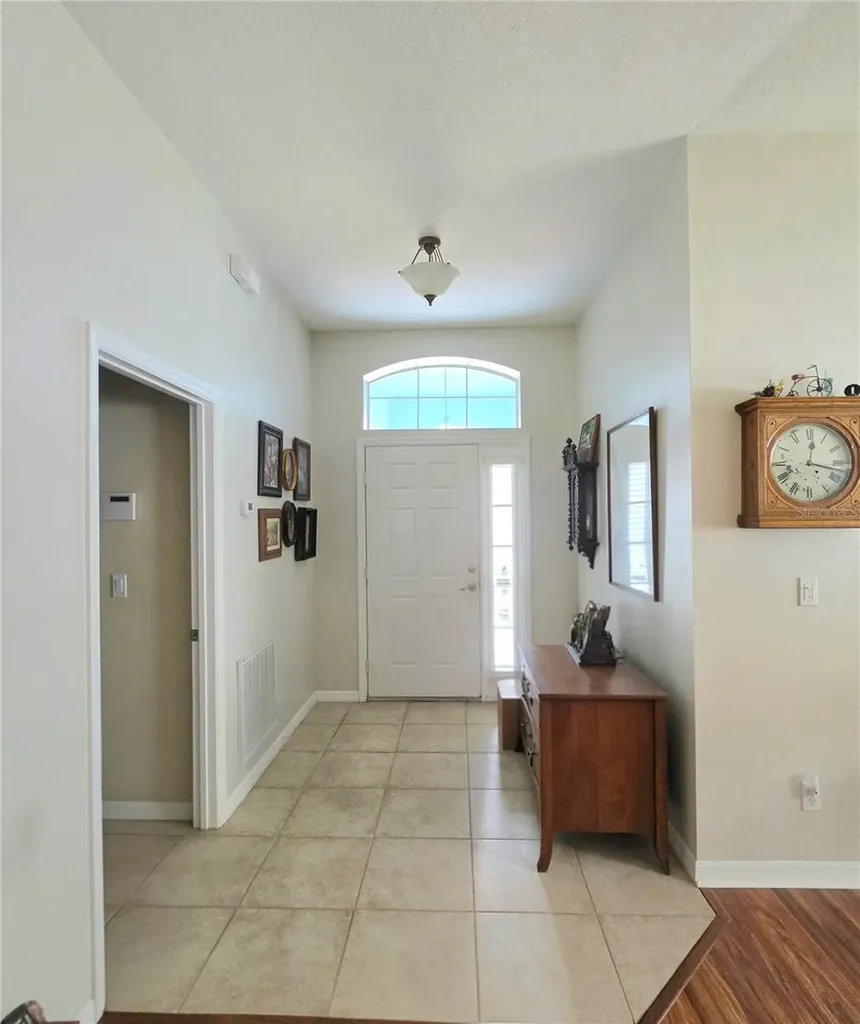 4040 Carteret Winter Haven FL 33884