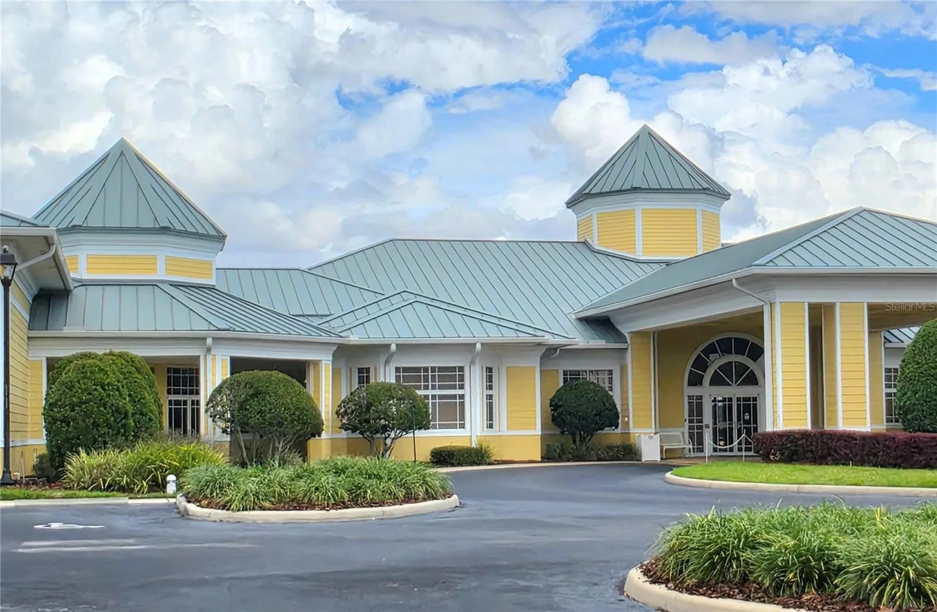 4040 Carteret Winter Haven FL 33884
