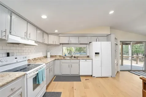 7870 SW 25th Place Bell FL 32619