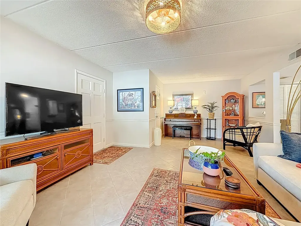 360 N Bayshore Boulevard Clearwater FL 33759