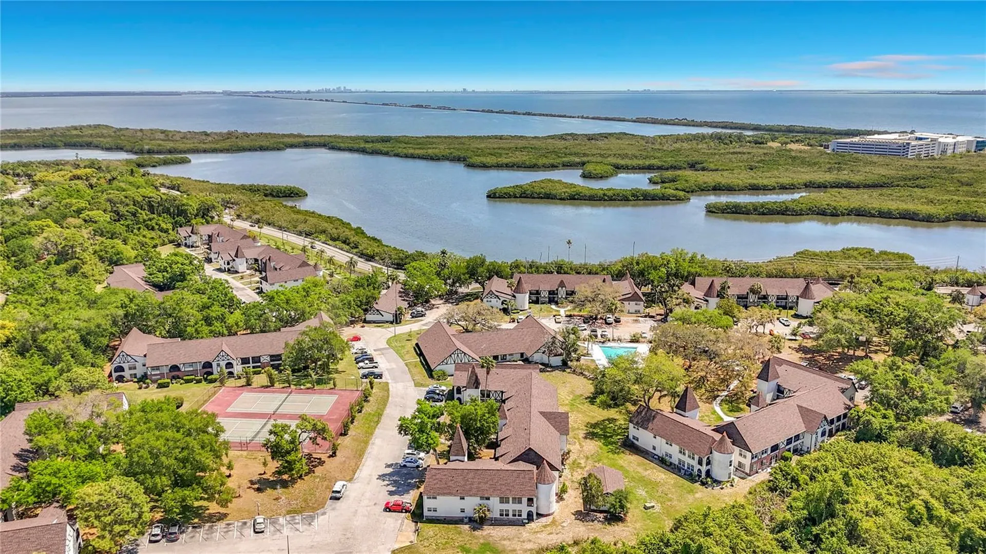360 N Bayshore Boulevard Clearwater FL 33759