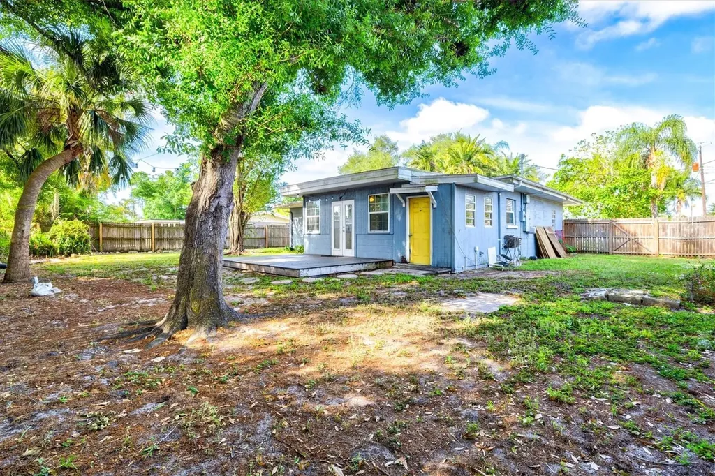 5911 Olive Avenue Sarasota FL 34231