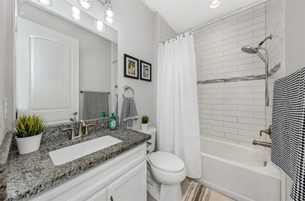 6916 Neopolitan Court Apollo Beach FL 33572
