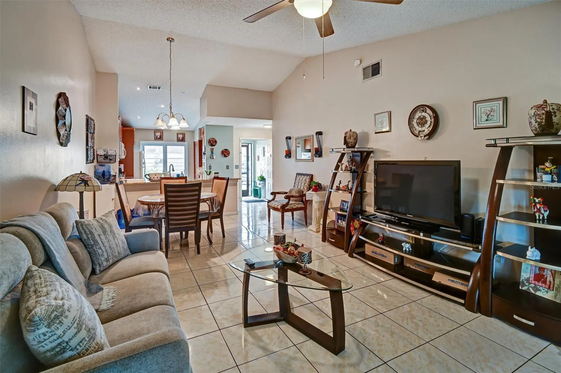 49 Pine Island Circle Kissimmee FL 34743