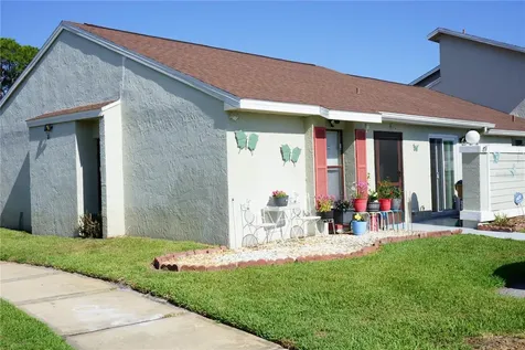 49 Pine Island Circle Kissimmee FL 34743