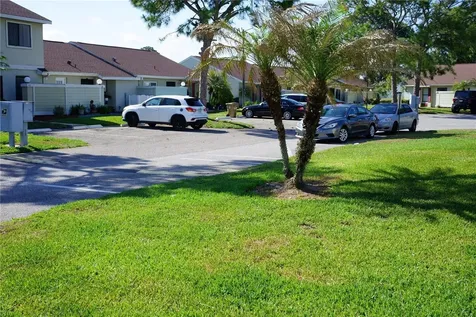 49 Pine Island Circle Kissimmee FL 34743