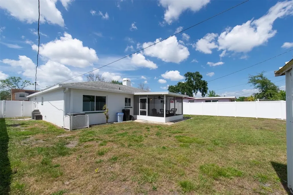 8793 58th Street N Pinellas Park FL 33782