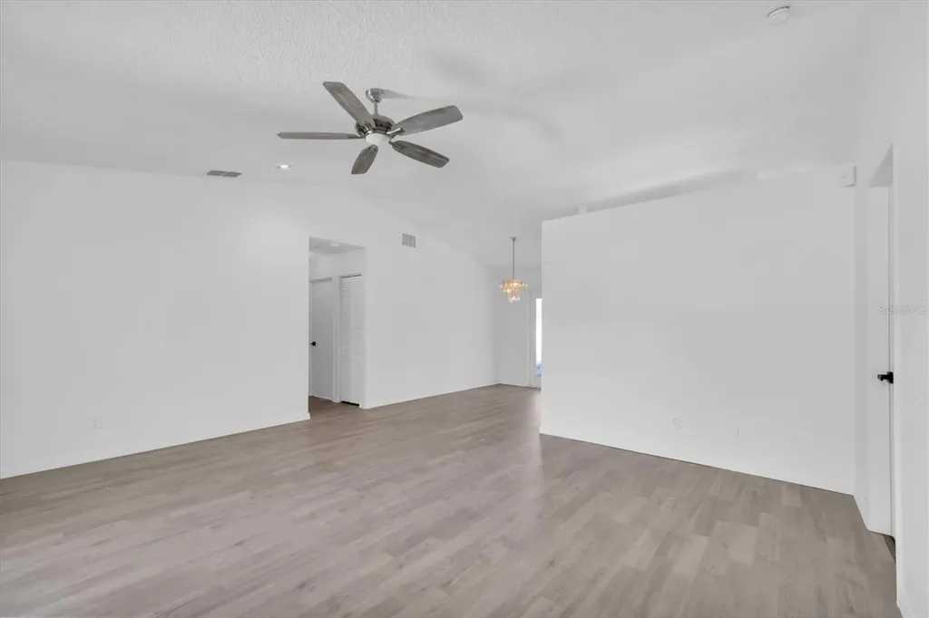 8793 58th Street N Pinellas Park FL 33782