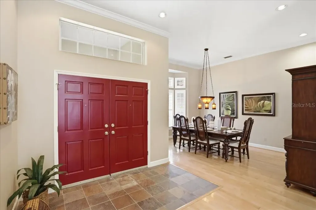 860 Sand Pine Drive NE St Petersburg FL 33703