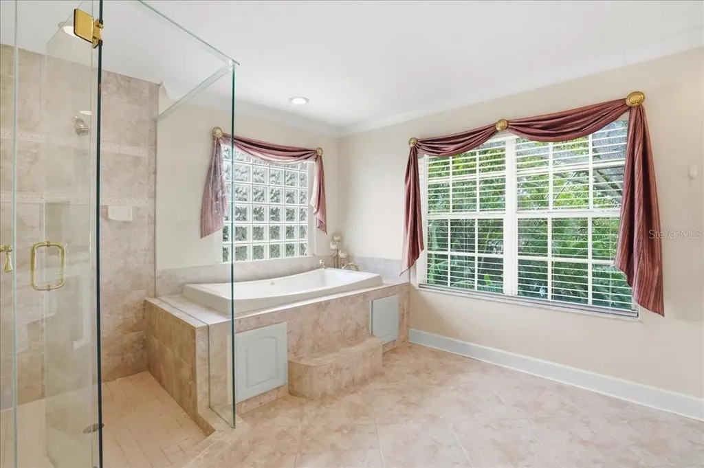 860 Sand Pine Drive NE St Petersburg FL 33703