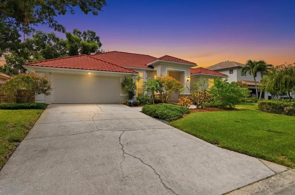 860 Sand Pine Drive NE St Petersburg FL 33703