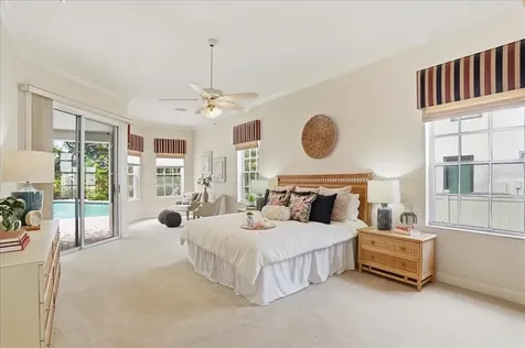 860 Sand Pine Drive NE St Petersburg FL 33703