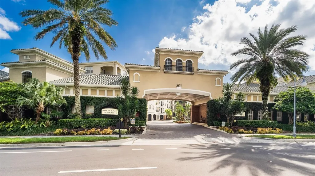 501 Knights Run Avenue Tampa FL 33602