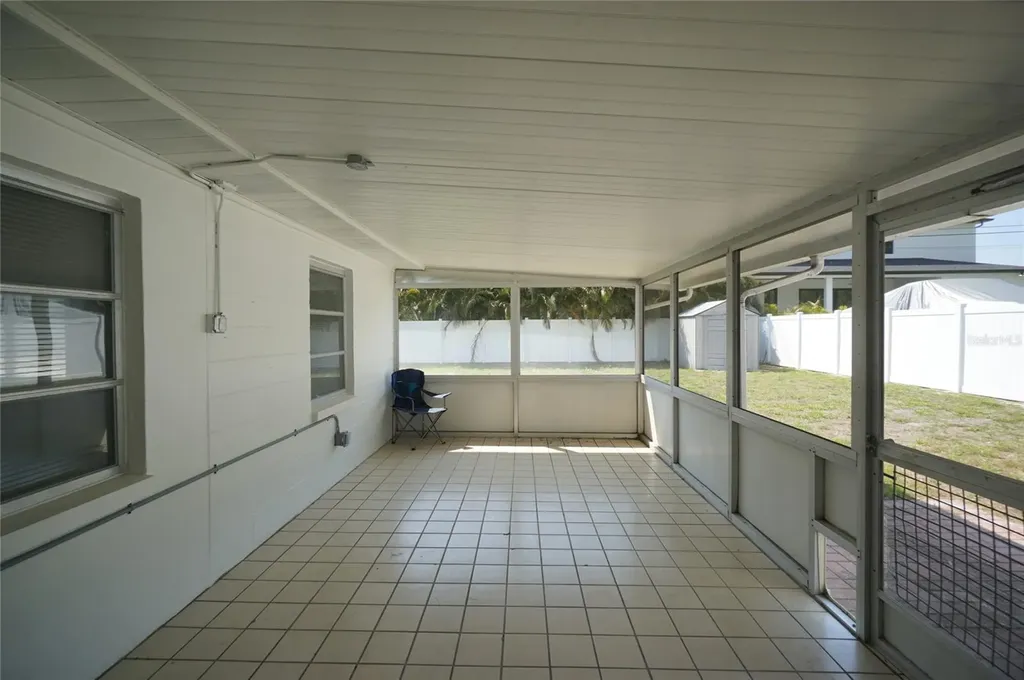 3617 S Gardenia Avenue Tampa FL 33629