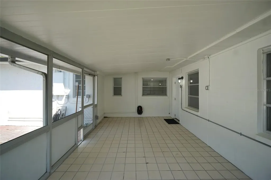 3617 S Gardenia Avenue Tampa FL 33629