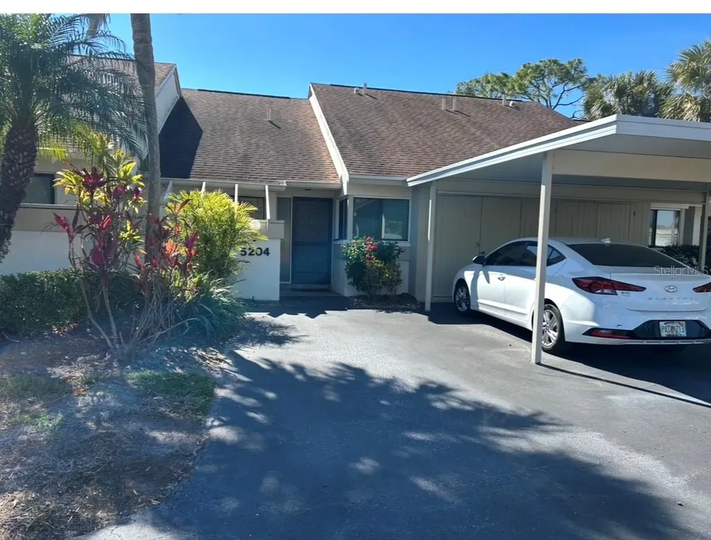 5204 Myrtle Wood Sarasota FL 34235