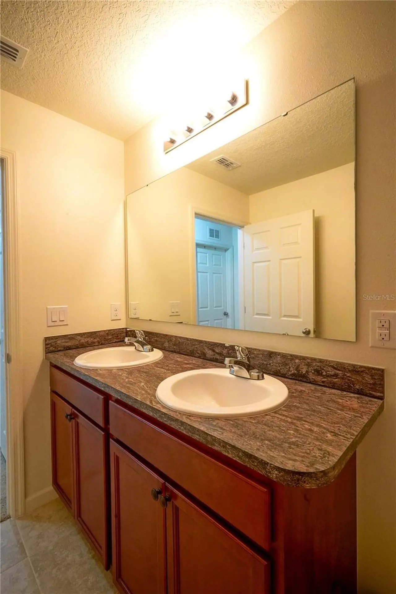 436 Great Falls Lane SW Palm Bay FL 32908