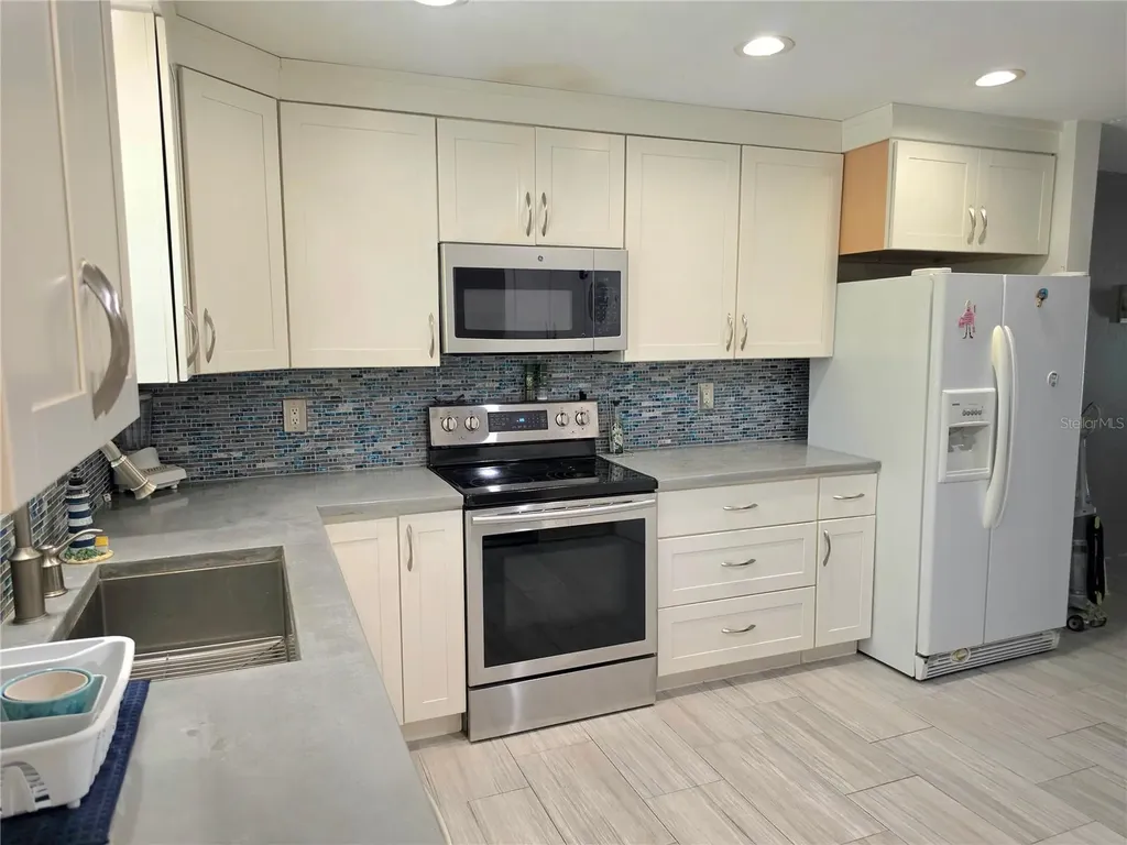 6777 Winkler Road Fort Myers FL 33919