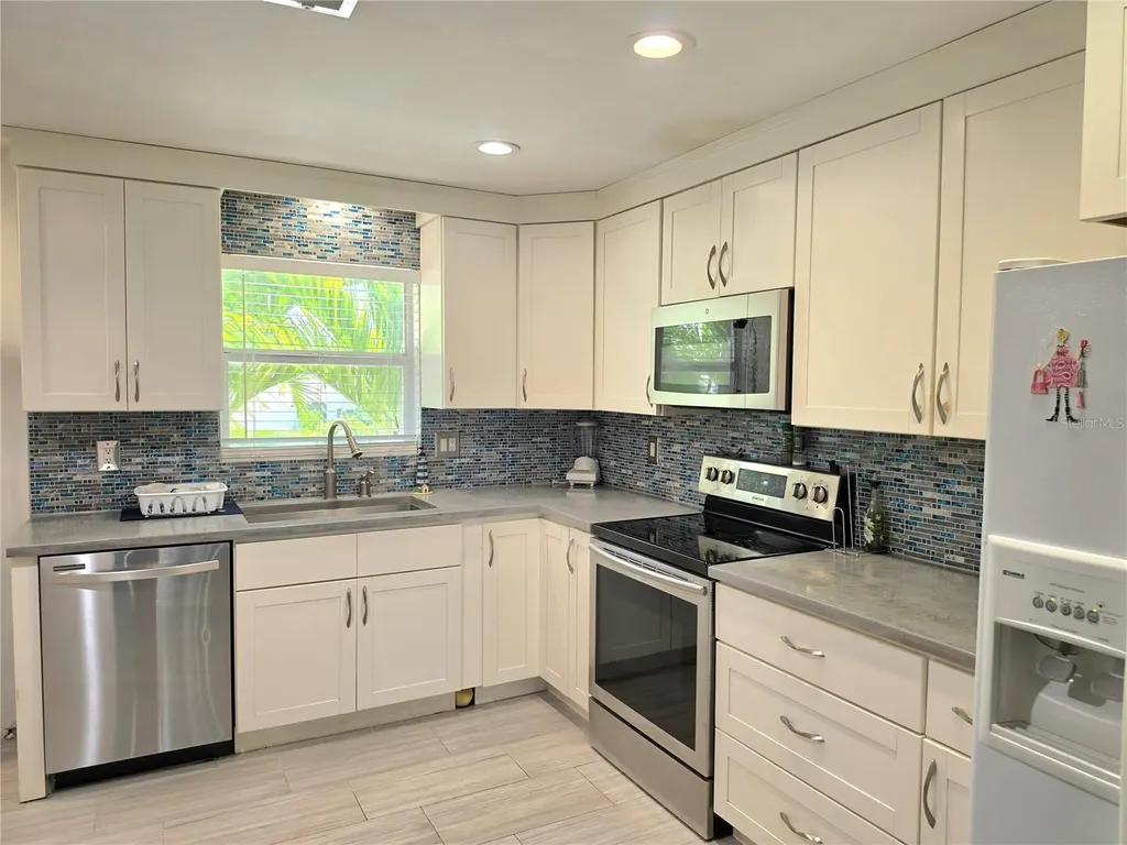 6777 Winkler Road Fort Myers FL 33919