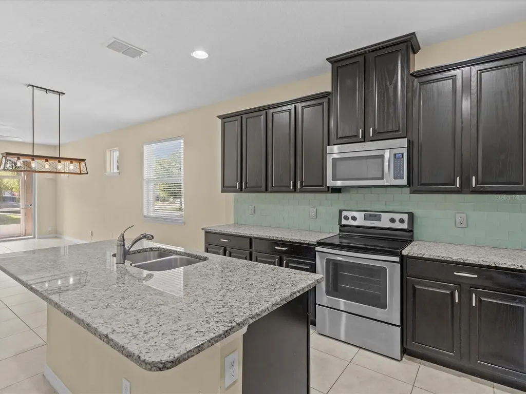12121 Homestead Park Lane Orlando FL 32824