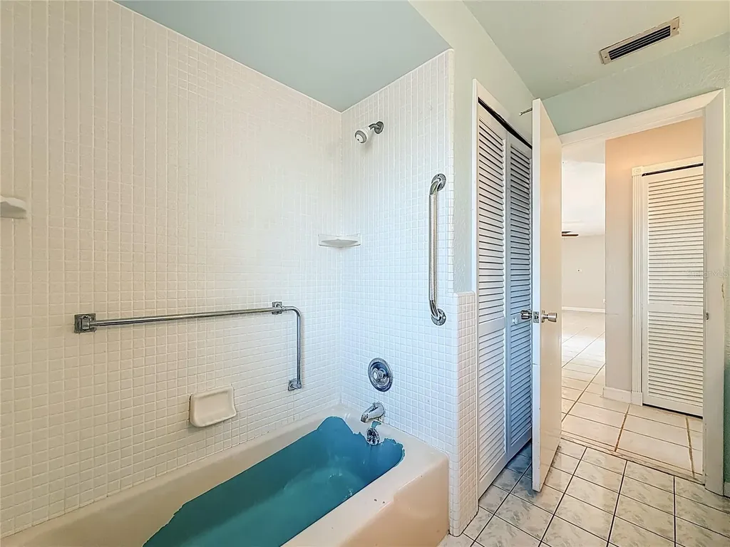 2028 Imperial Way Clearwater FL 33764