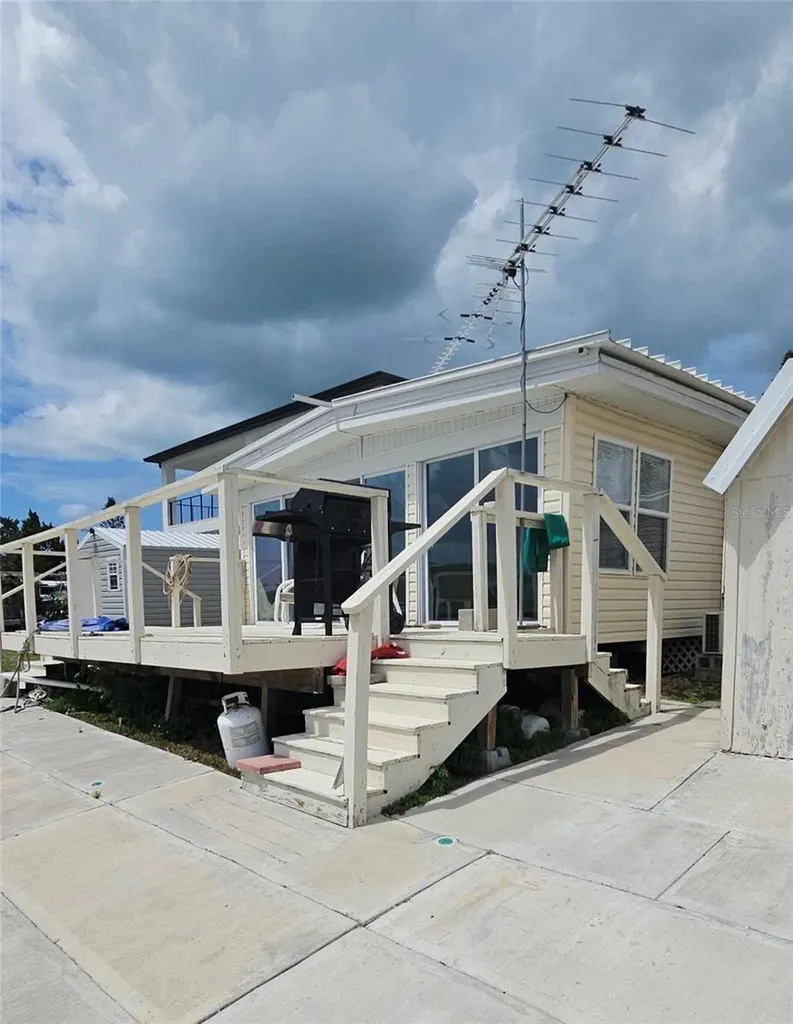 13144 Coxswain Court Hudson FL 34667