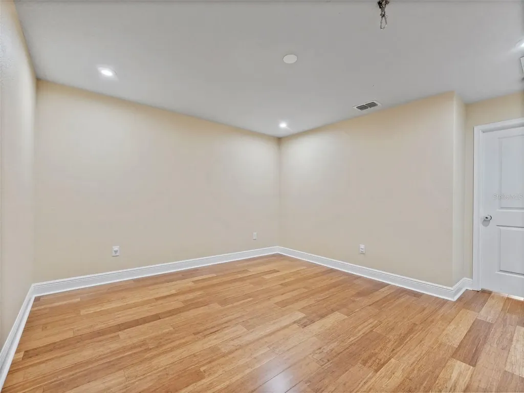 5845 Grand Sonata Tampa FL 33558