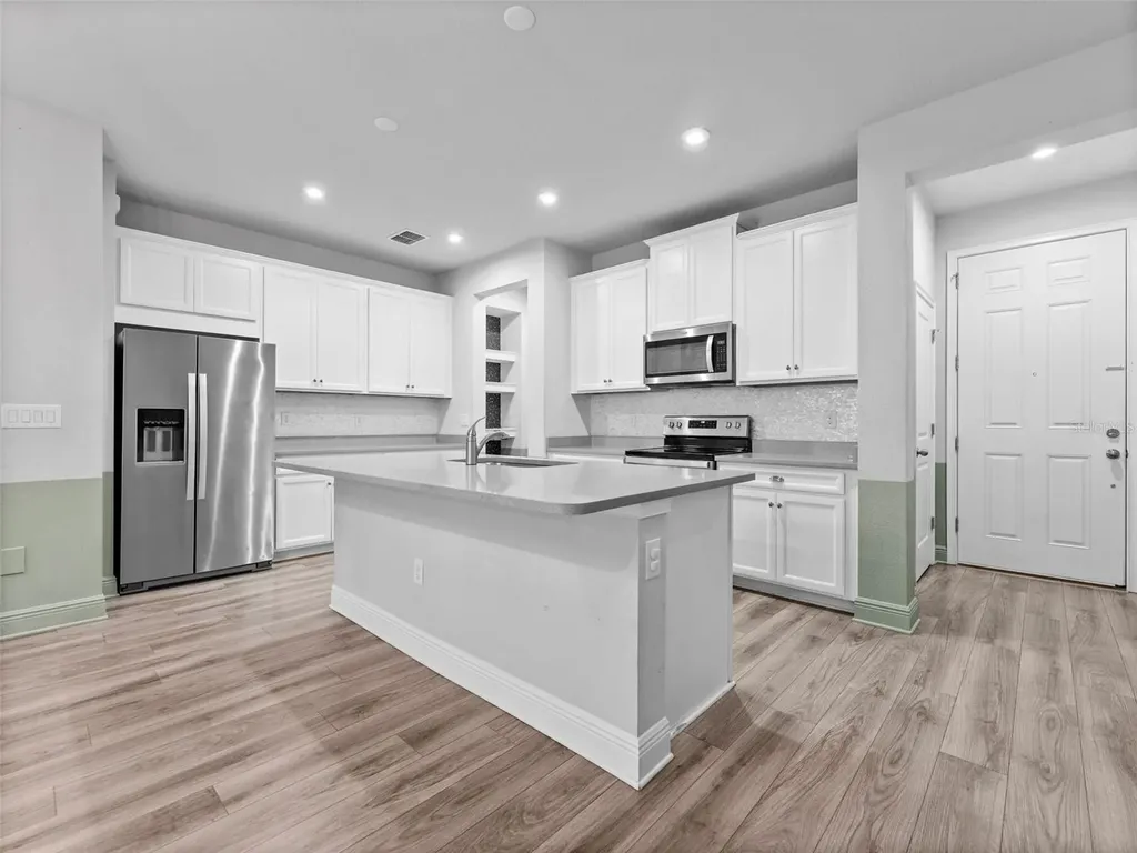 5845 Grand Sonata Tampa FL 33558
