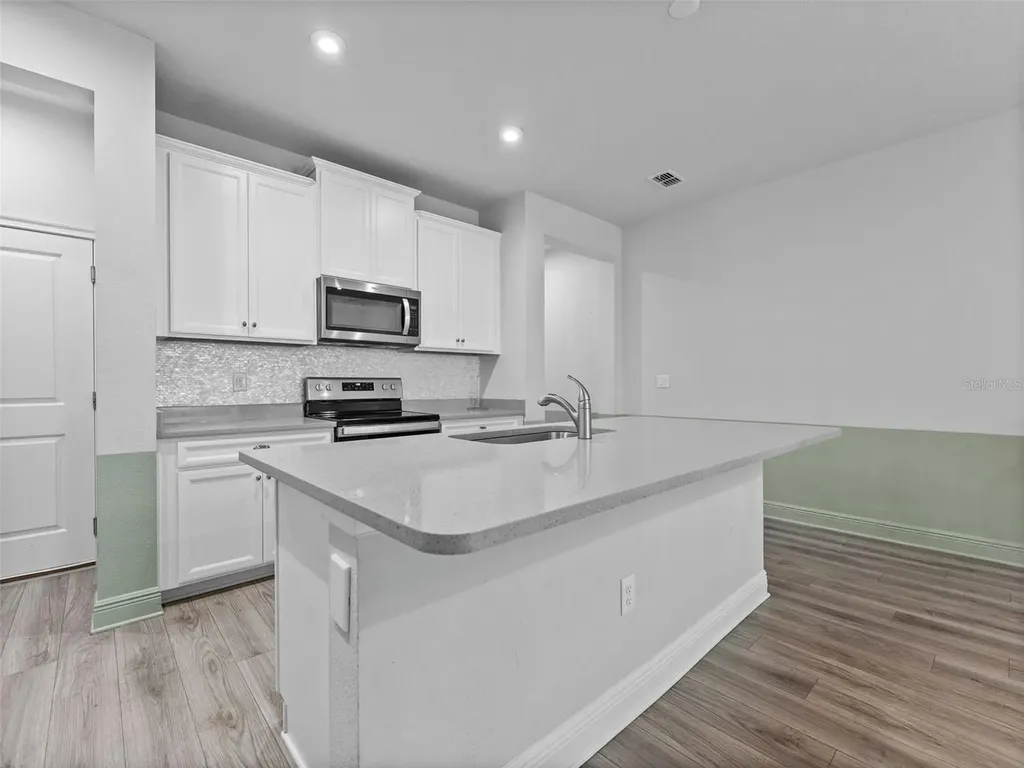 5845 Grand Sonata Tampa FL 33558