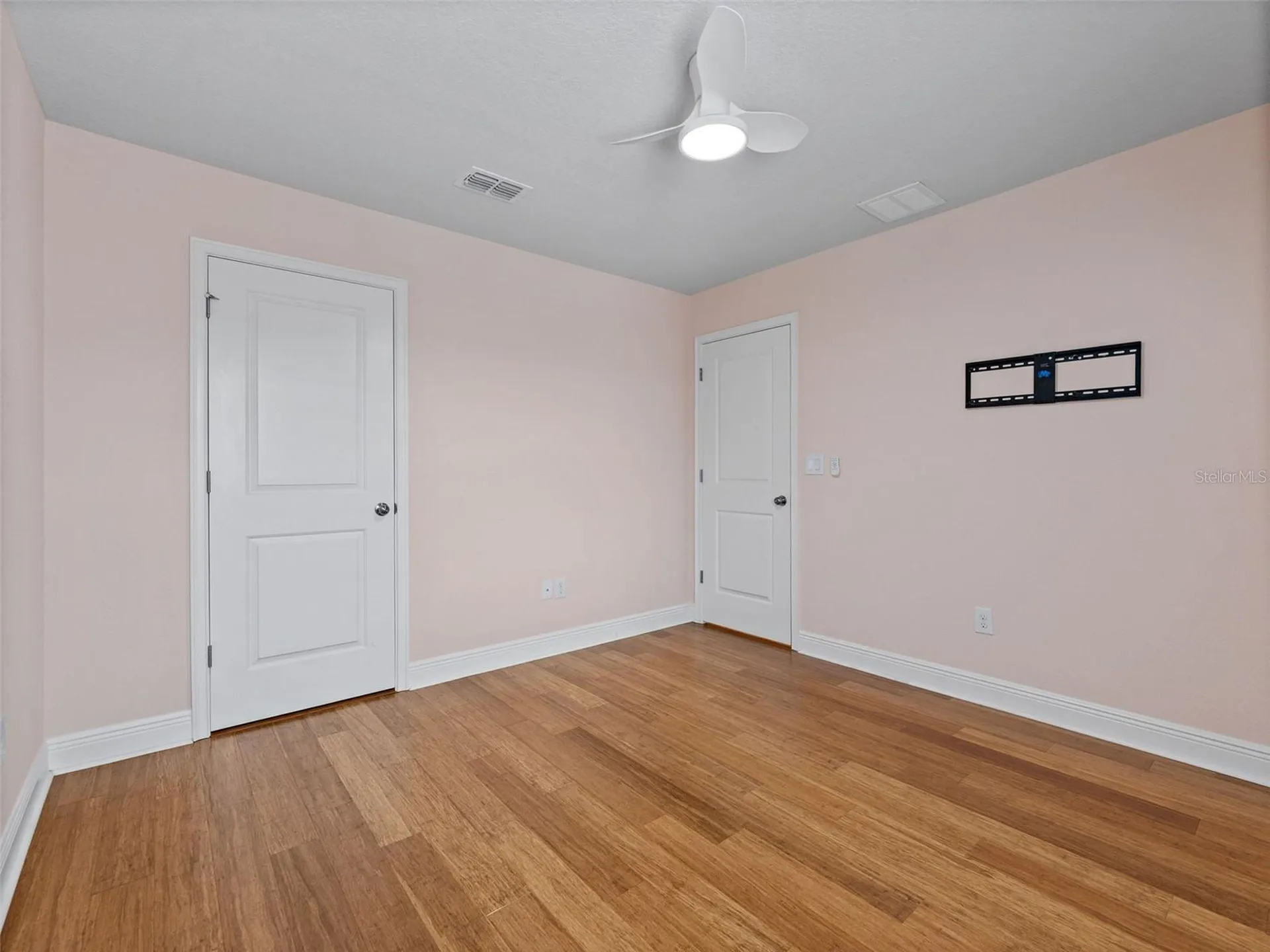 5845 Grand Sonata Tampa FL 33558